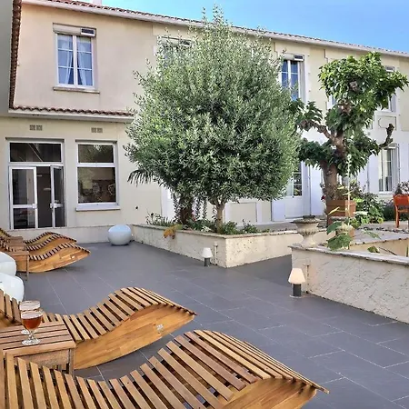 Grand Des Bains 3* 富拉