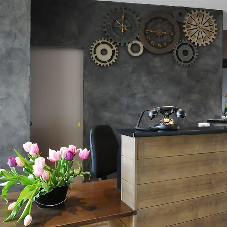 Отель Grand Des Bains Фура