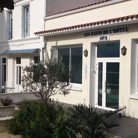 Отель Grand Des Bains