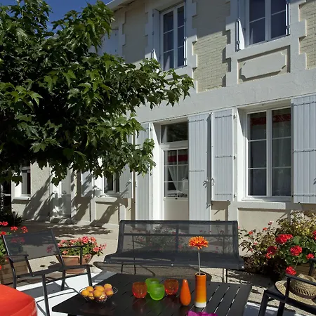 Grand Des Bains Отель 3*