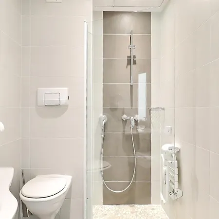 Grand Des Bains 酒店 富拉
