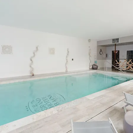 Grand Des Bains 3* 富拉