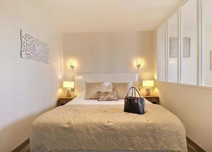 Grand Des Bains 3* Fouras