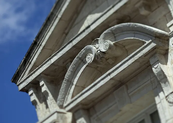 Hotel Grand Des Bains 3*