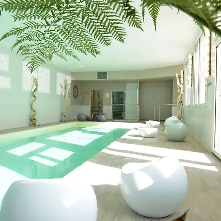 Hotel Grand Des Bains