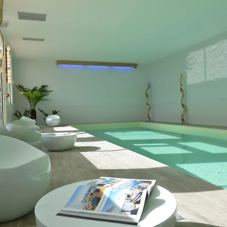 Hotel Grand Des Bains 3*