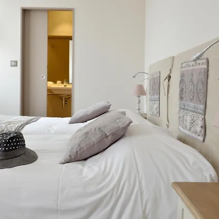 Hotel Grand Des Bains 3*