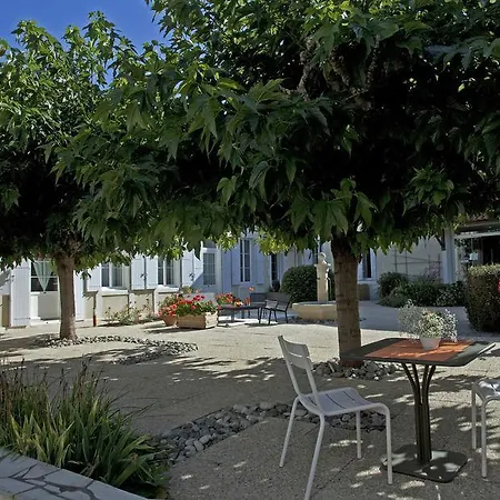 Grand Des Bains 3* Fouras