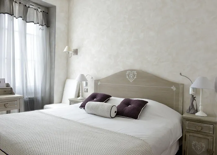 Hotel Grand Des Bains 3*